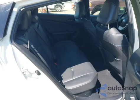 2018 Toyota Prius Three Touring z USA, uszkodzony, nr VIN JTDKARFU4J3056480